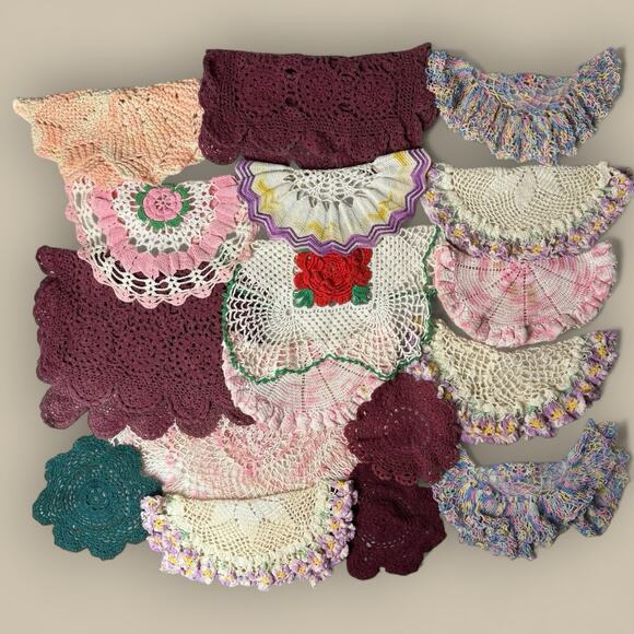Lot of 17 Vtg Crochet Doilies Mixed Styles Sizes Shabby Cottagecore Floral Color - Picture 2 of 4